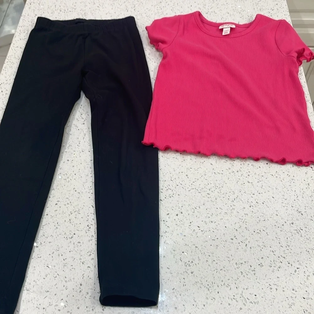 Cat & Jack tee and leggings outfits size small
